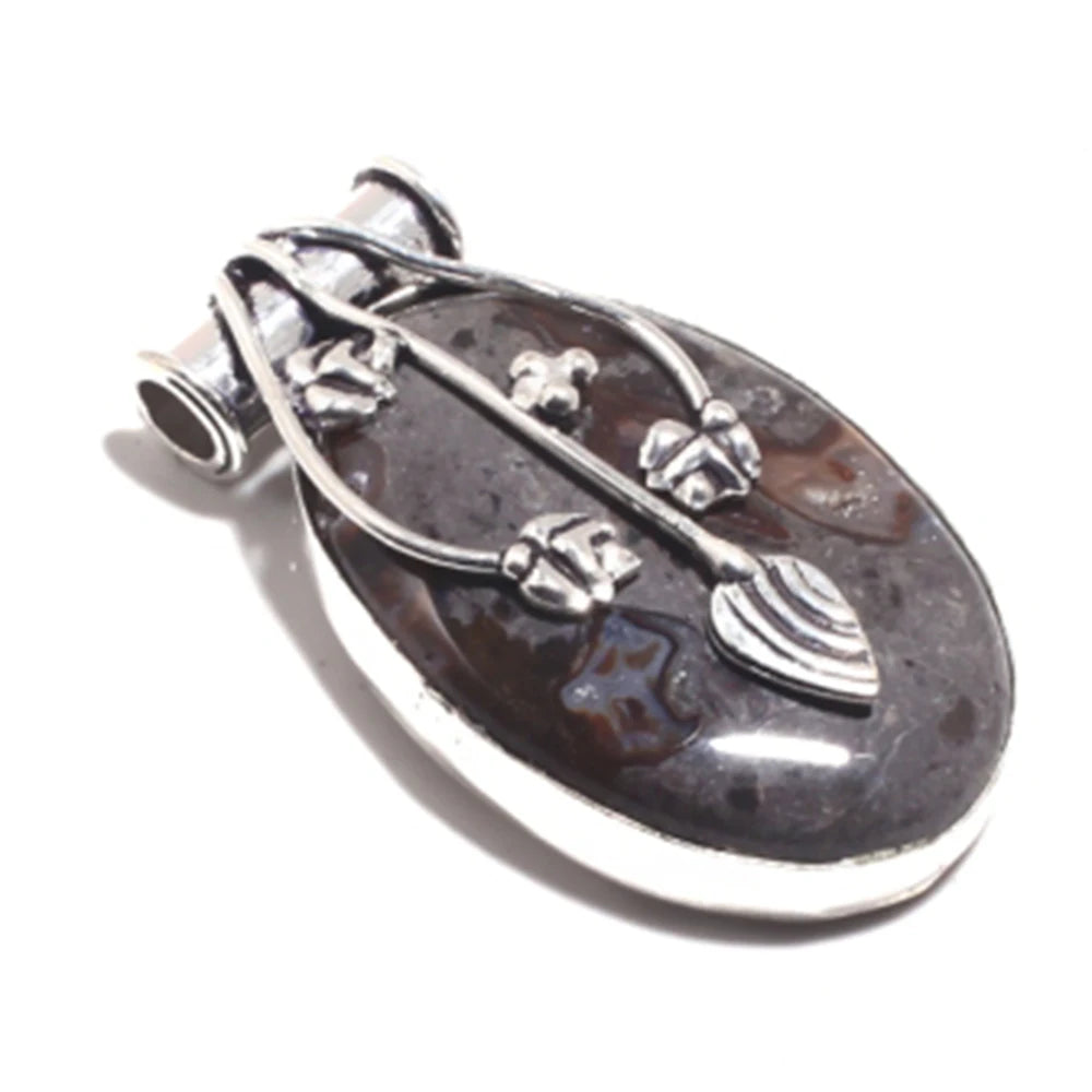 Genuine Tiger Eye   Bracelet  Silvers  Overlay over Copper,  21 cm , B4470