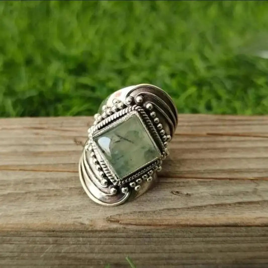 Vintage Tibetan Moonstone Ring